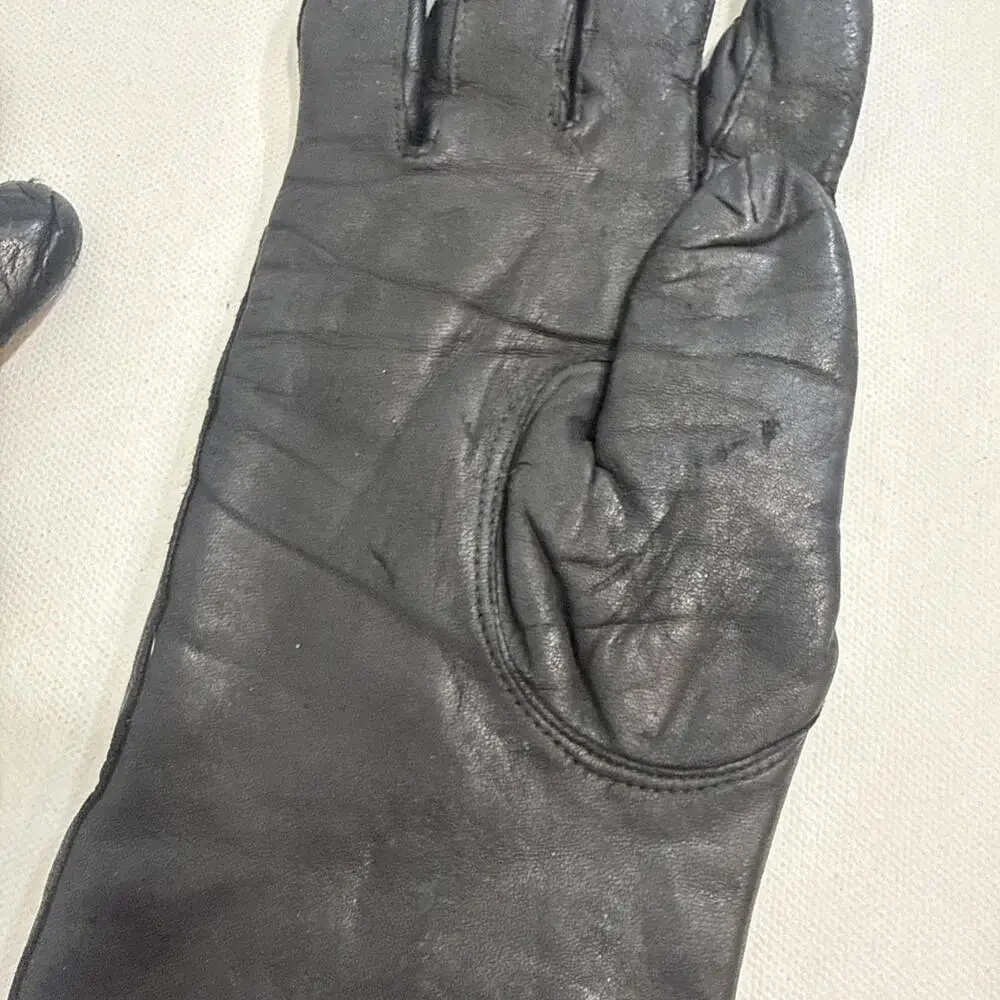 Macy’s Italian Black Vintage Leather Gloves Rabbit-Lined Gloves Women's Size 6.5